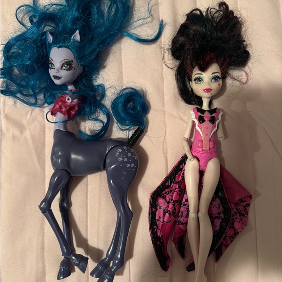 Monster High Dolls with Blue and Pink Outfits lot - Picture 1 of 1